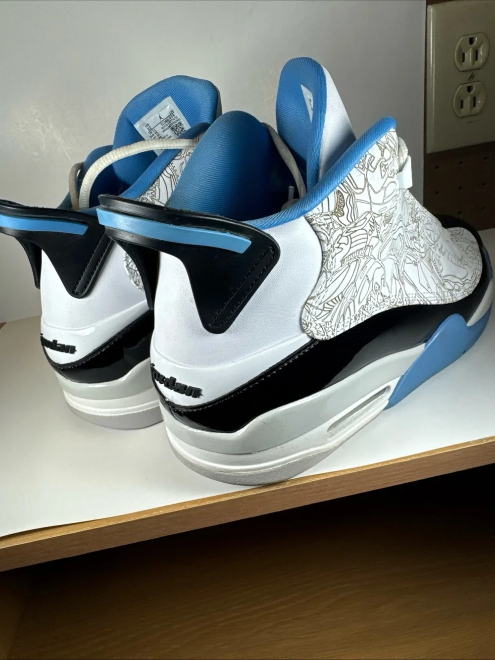 Air Jordan Dub Zero Legend Blue Size 12 Men’s White/University Blue Sneakers